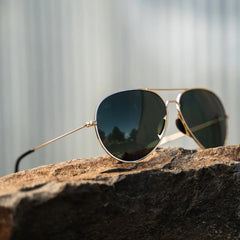 Tangle Free Aviator - Black Gold Polarized